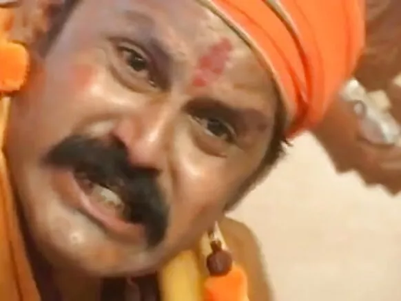 Viidiyoo walqunnamtii saalaa akkoowwan Hindii dubartoota dullooman waliin 1253.