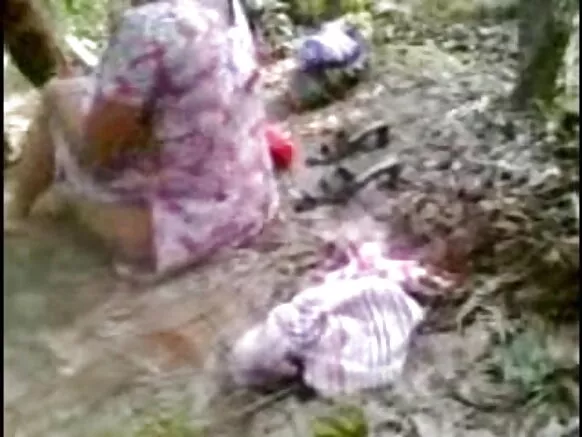 Desi video, bilchaataa fi randy karaa irratti wal qunnamtii saalaa raawwate.