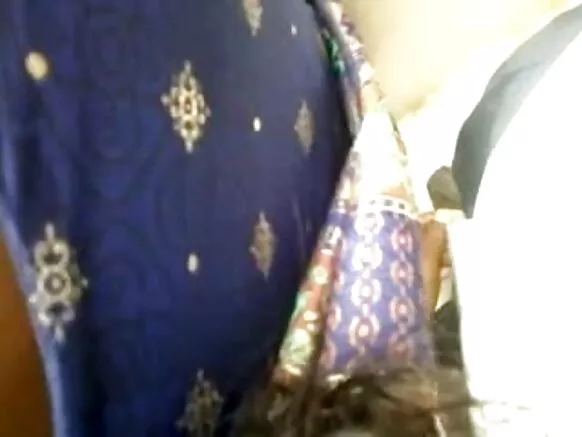 Jaarsi tamil nadu irraa intala xiqqoo fucks, aunty jerks off in public mature crowd.