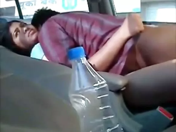 Damn mature konkolaataa ishee keessatti viidiyoo agarsiisti akka namni hundi arguuf.