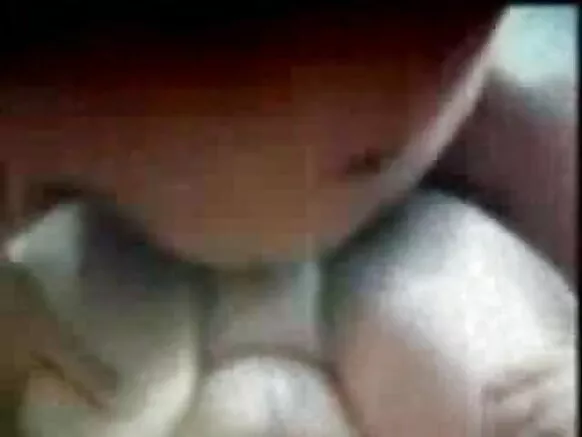 Viidiyoo Haati Hindii Dubartoota Dullooman Waliin Mucaa Ishee Waliin Amaataroota Bilchaataa fi Hindii Masturbating! Amaataroota!