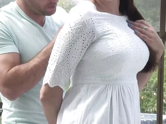 Hot bilchaataa haati xuuxxee fi fucks dargaggeessa saala hd homemade video of bilchaataa dargaggeessa waliin.