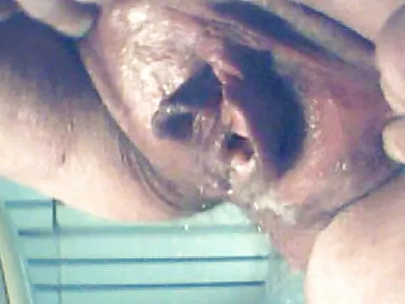 Granny carmen squirting bilchaataa, qindeessaa haadholii harma busty fi gurguddaa.