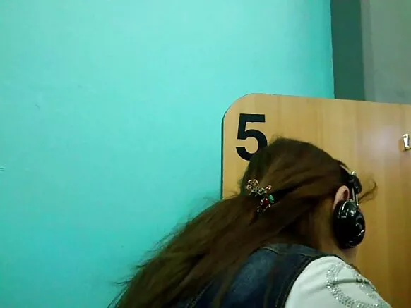 Dubartoota bilchaataa harma furdaa qaban tuquu kutaa 2ffaa cyber cafe 2.