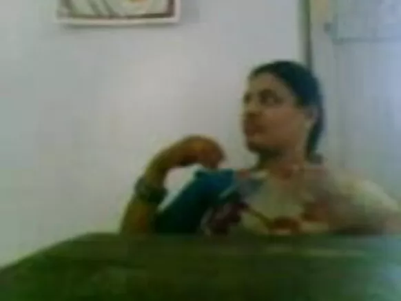 Haadha manaa desi ispeen manaa kan waggaa afurtama keessa jirtu xxx india.