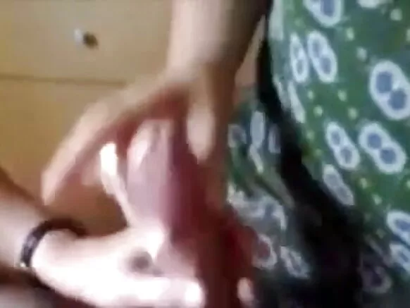 Haadha manaa Delhii, ladies from, devar isaanii handjob gaarii kennuu.