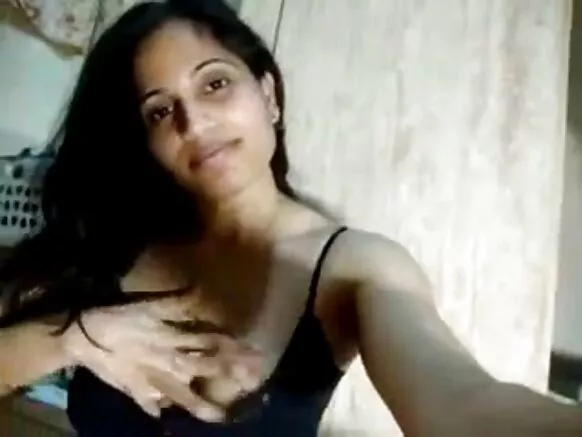 Milf Hindii intala siwiidin busty taphatti.