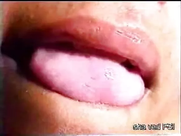 Giiftiin bilchaataa Hindii haadholii fi ijoollee durbaa Hindii agarsiistee xuuxti.