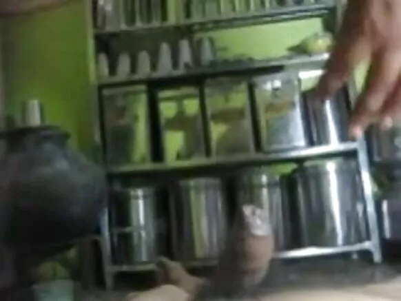 Saala furdaa fi rifeensa qabu dulloomaan xuuxuu kibba Hindii aunty hiriyaa ishee wal qunnamtii saalaaf qopheessiti.